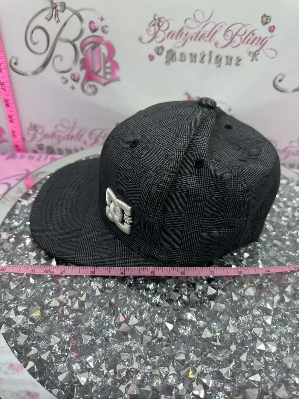 DC hat y2k streetwear rare Black Plaid Snapback Hat with White Logo flex fit